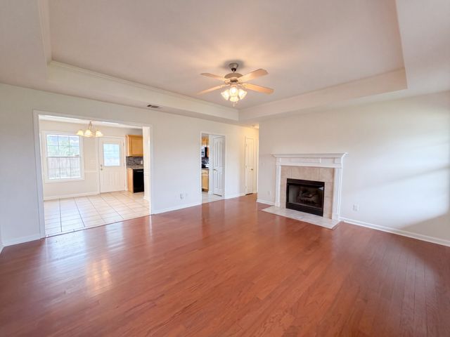 8018 Valencia Dr, Smyrna, TN 37167