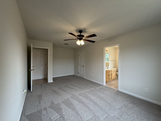 8018 Valencia Dr, Smyrna, TN 37167