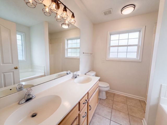 8018 Valencia Dr, Smyrna, TN 37167
