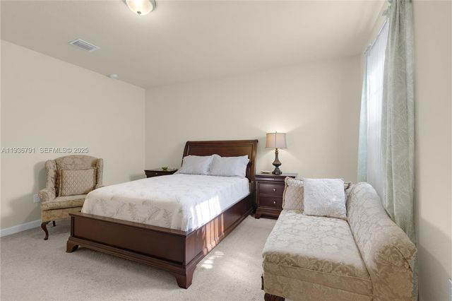 16789 SW 96th St, Miami, FL 33196