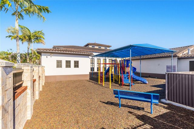 16789 SW 96th St, Miami, FL 33196