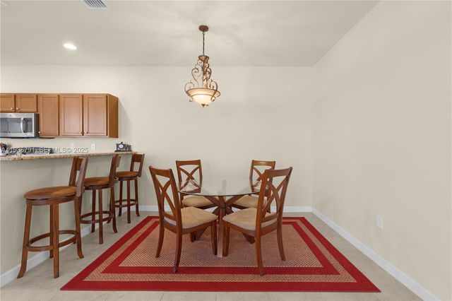 16789 SW 96th St, Miami, FL 33196