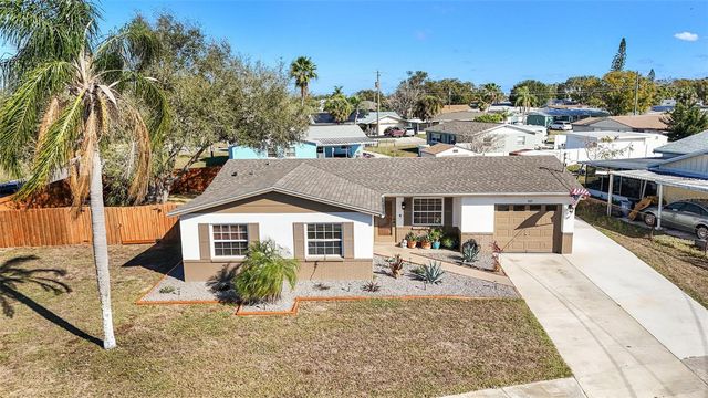 557 FLAME TREE DRIVE, Apollo Beach, FL 33572