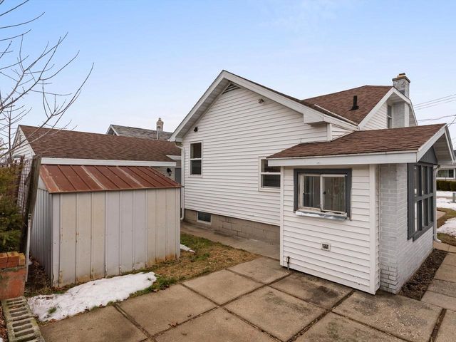 2323 9th PLACE, Two Rivers, WI 54241