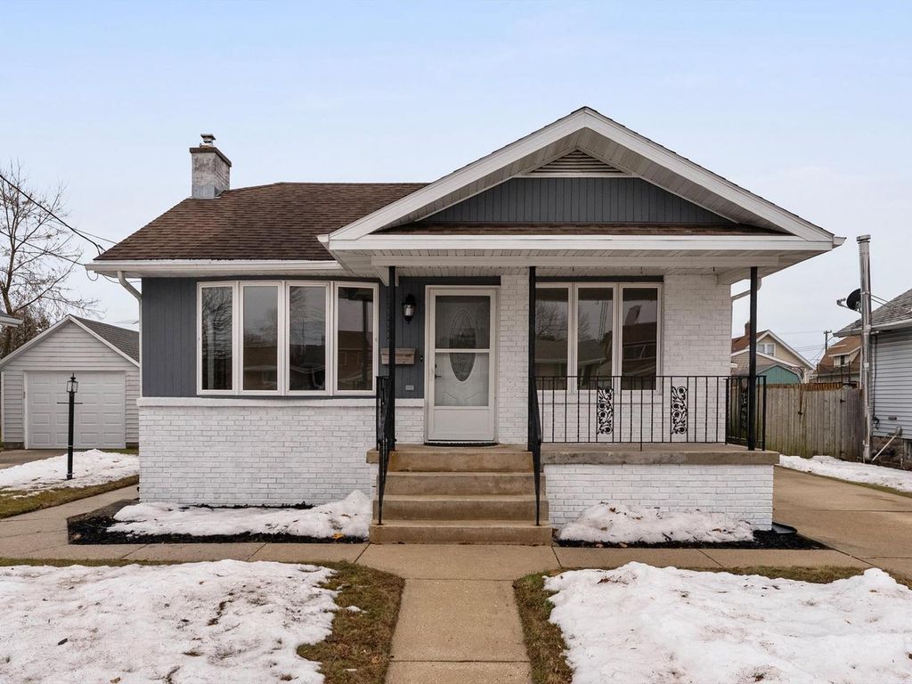 2323 9th PLACE, Two Rivers, WI 54241