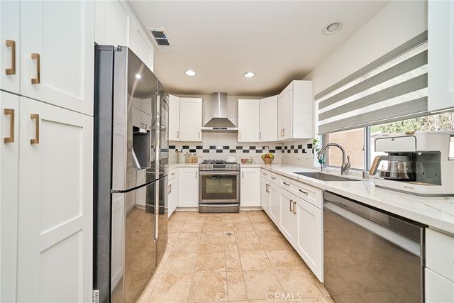 25437 Chisom Lane, Stevenson Ranch, CA 91381