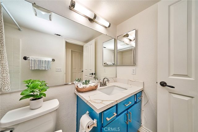 25437 Chisom Lane, Stevenson Ranch, CA 91381