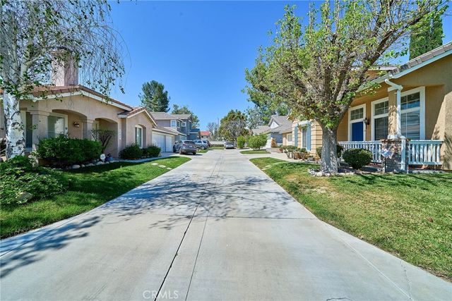 25437 Chisom Lane, Stevenson Ranch, CA 91381