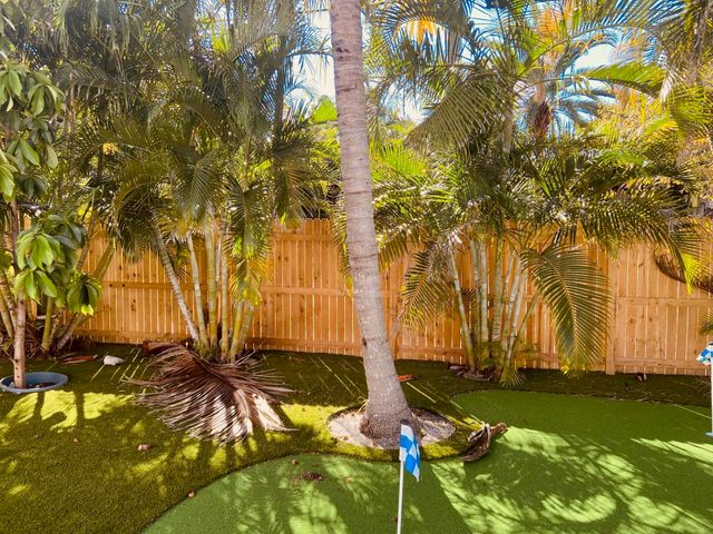 615 NE 2nd Avenue, Delray Beach, FL 33444