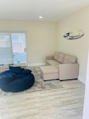 615 NE 2nd Avenue, Delray Beach, FL 33444