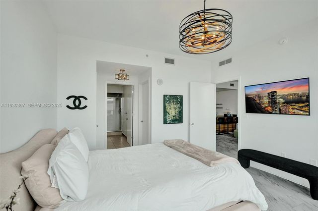 3301 NE 1st Ave H1105, Miami, FL 33137