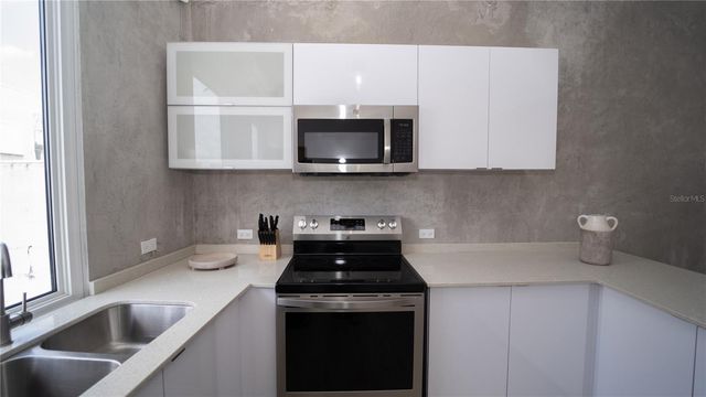 604 CERRA STREET 3A, San Juan, PR 00907