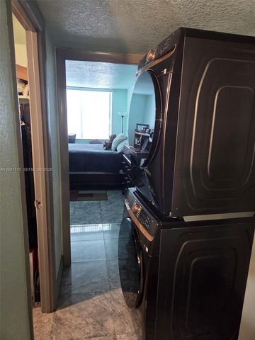 496 NW 165th St Road D214, Miami, FL 33169
