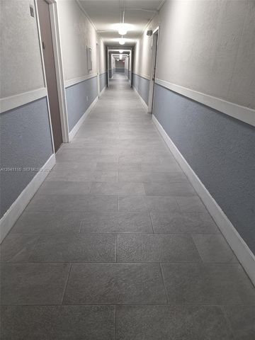496 NW 165th St Road D214, Miami, FL 33169