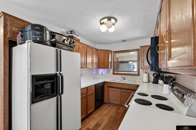 3612 N 104 Avenue, Omaha, NE 68134