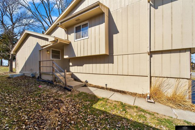 3612 N 104 Avenue, Omaha, NE 68134