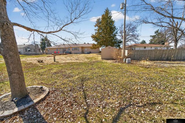 3612 N 104 Avenue, Omaha, NE 68134