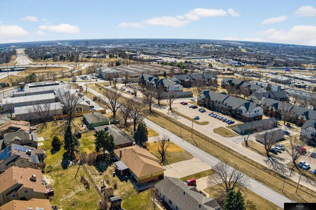 3612 N 104 Avenue, Omaha, NE 68134