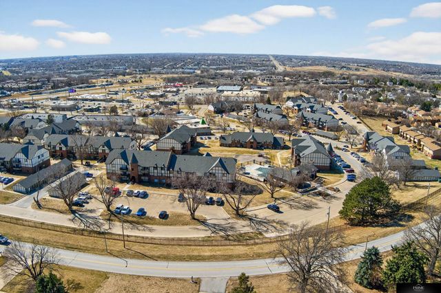 3612 N 104 Avenue, Omaha, NE 68134