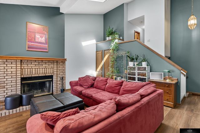 3612 N 104 Avenue, Omaha, NE 68134