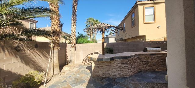 7728 VILLA DE LA PAZ Avenue, Las Vegas, NV 89131