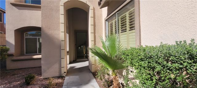 7728 VILLA DE LA PAZ Avenue, Las Vegas, NV 89131