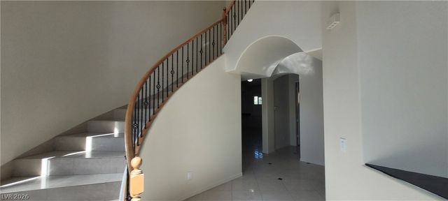 7728 VILLA DE LA PAZ Avenue, Las Vegas, NV 89131