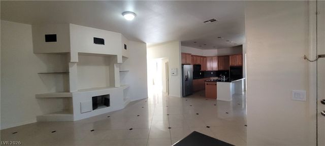 7728 VILLA DE LA PAZ Avenue, Las Vegas, NV 89131