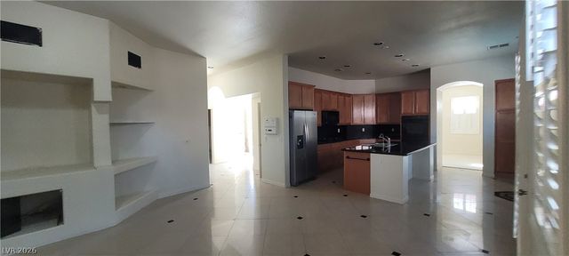 7728 VILLA DE LA PAZ Avenue, Las Vegas, NV 89131