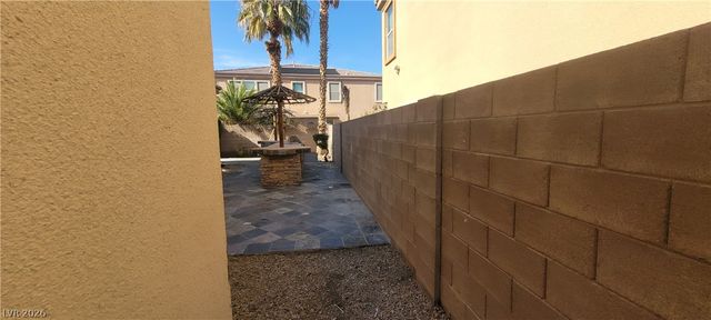 7728 VILLA DE LA PAZ Avenue, Las Vegas, NV 89131