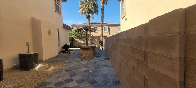 7728 VILLA DE LA PAZ Avenue, Las Vegas, NV 89131