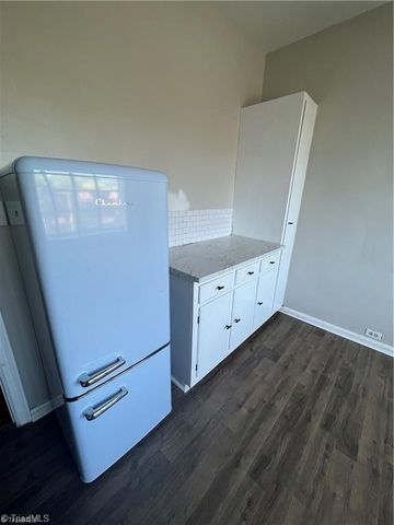 1203 N Main Street F, High Point, NC 27262