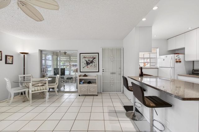 1327 High Point Way SE D, Delray Beach, FL 33445