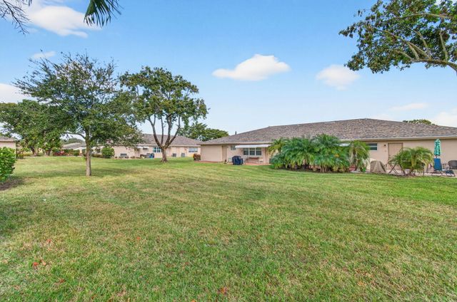 1327 High Point Way SE D, Delray Beach, FL 33445