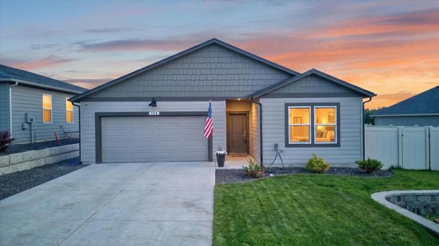 508 E K St, Deer Park, WA 99006