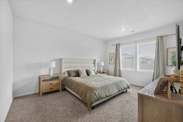 508 E K St, Deer Park, WA 99006