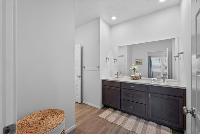 508 E K St, Deer Park, WA 99006