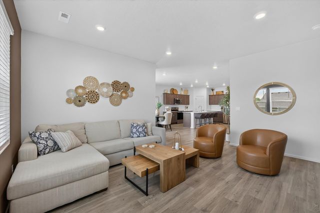 508 E K St, Deer Park, WA 99006