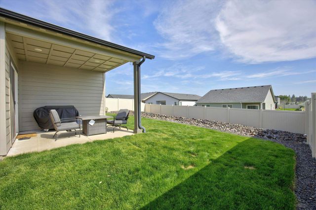 508 E K St, Deer Park, WA 99006