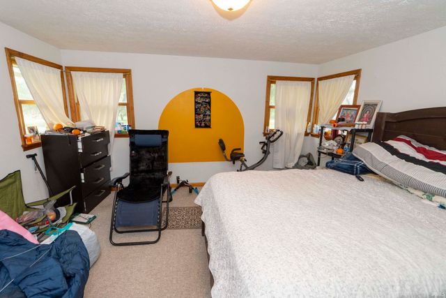 20018 Roosevelt Road, South Bend, IN 46614