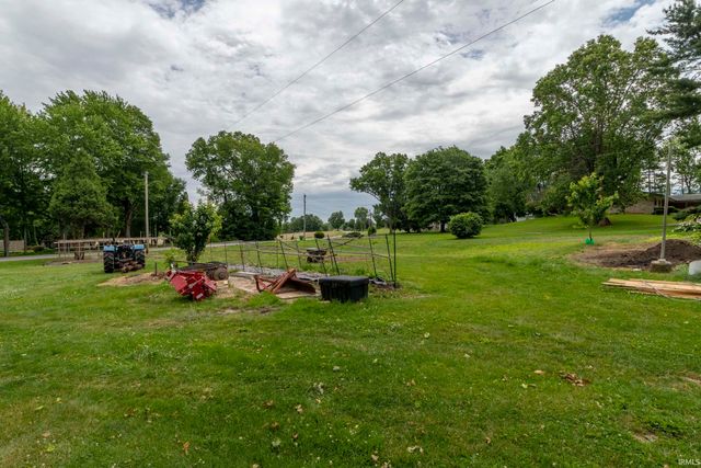 20018 Roosevelt Road, South Bend, IN 46614