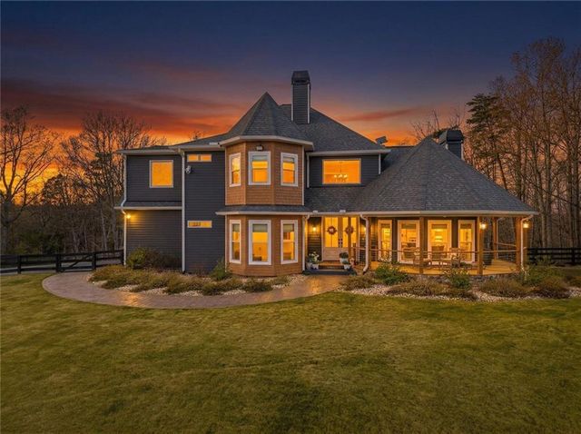 463 E Valley Road NE, Rydal, GA 30171