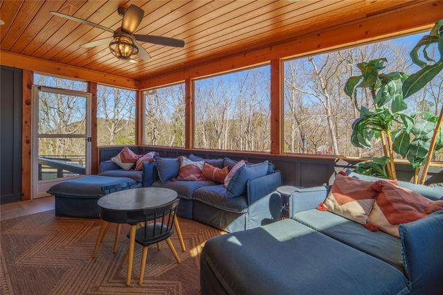 463 E Valley Road NE, Rydal, GA 30171