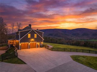 463 E Valley Road NE, Rydal, GA 30171