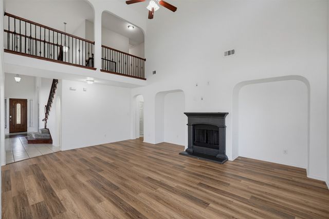 10224 Paintbrush Drive, Fort Worth, TX 76244