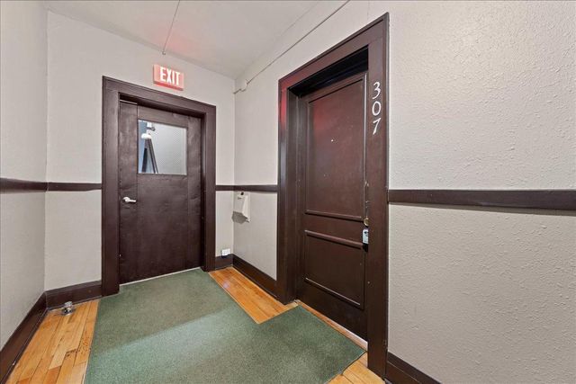 1901 Stevens Avenue 307, Minneapolis, MN 55403