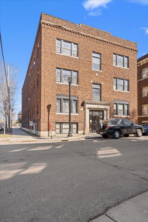 1901 Stevens Avenue 307, Minneapolis, MN 55403