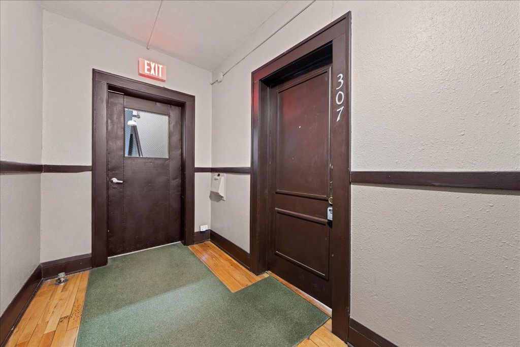 1901 Stevens Avenue 307, Minneapolis, MN 55403 — photo 2