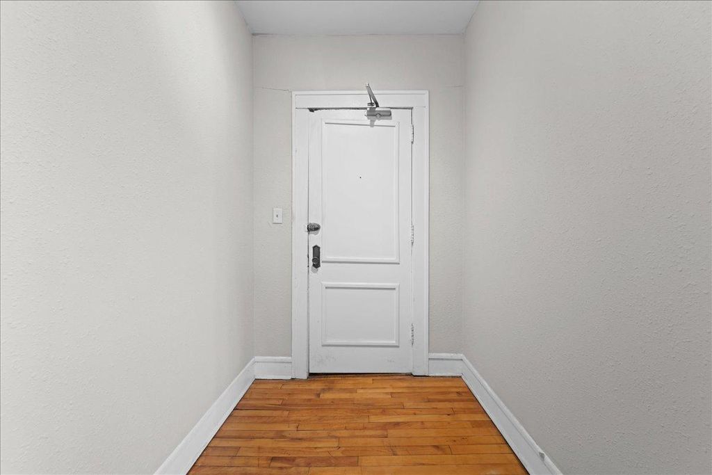 1901 Stevens Avenue 307, Minneapolis, MN 55403 — photo 3