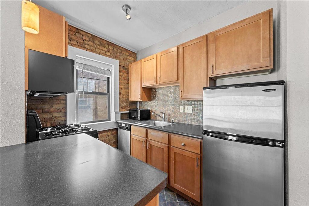 1901 Stevens Avenue 307, Minneapolis, MN 55403 — photo 5